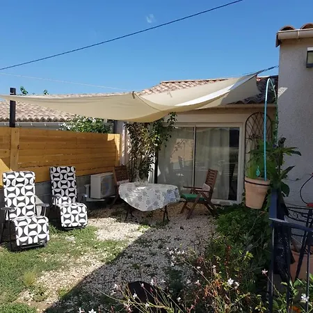 بيت ضيافة La Poussiniere إيغيزه