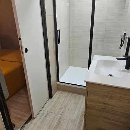 La Poussiniere بيت ضيافة