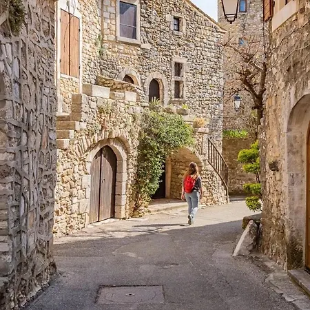 La Poussinière 3*