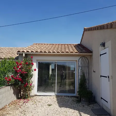 La Poussiniere بيت ضيافة